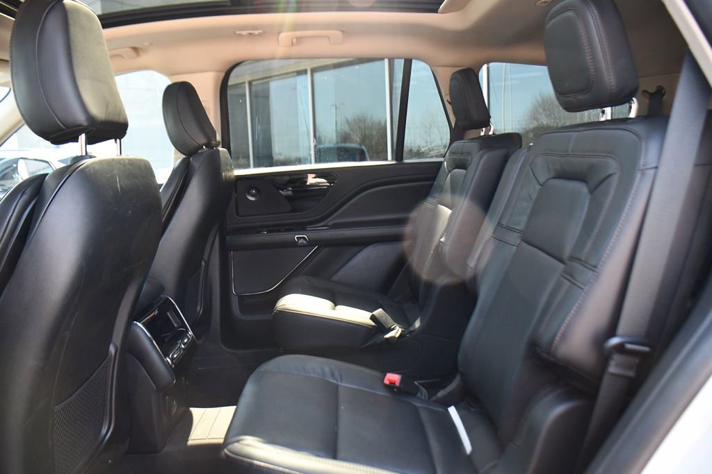 Used 2023 Lincoln Aviator Reserve w/ Class IV Trailer Tow Package AWD/4WD image 23