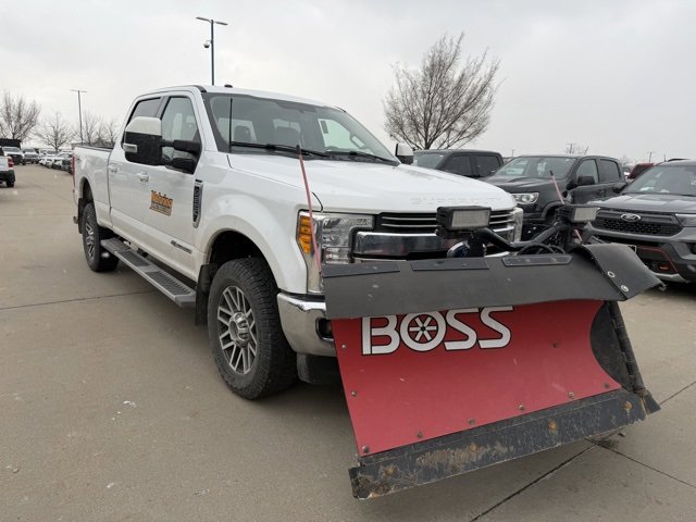 Used 2017 Ford F250 Lariat w/ Lariat Value Package image 3