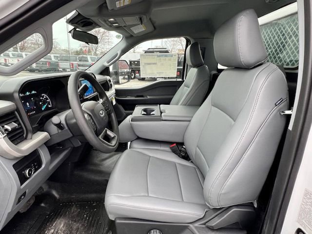 New 2025 Ford F550 4x4 Regular Cab Super Duty image 12