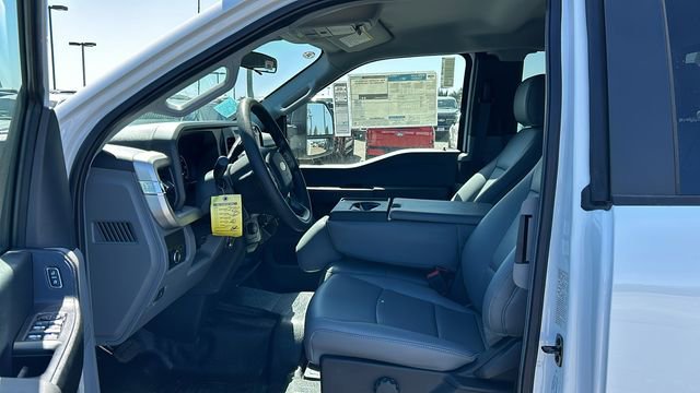 New 2025 Ford F550 4x4 SuperCab Super Duty image 19