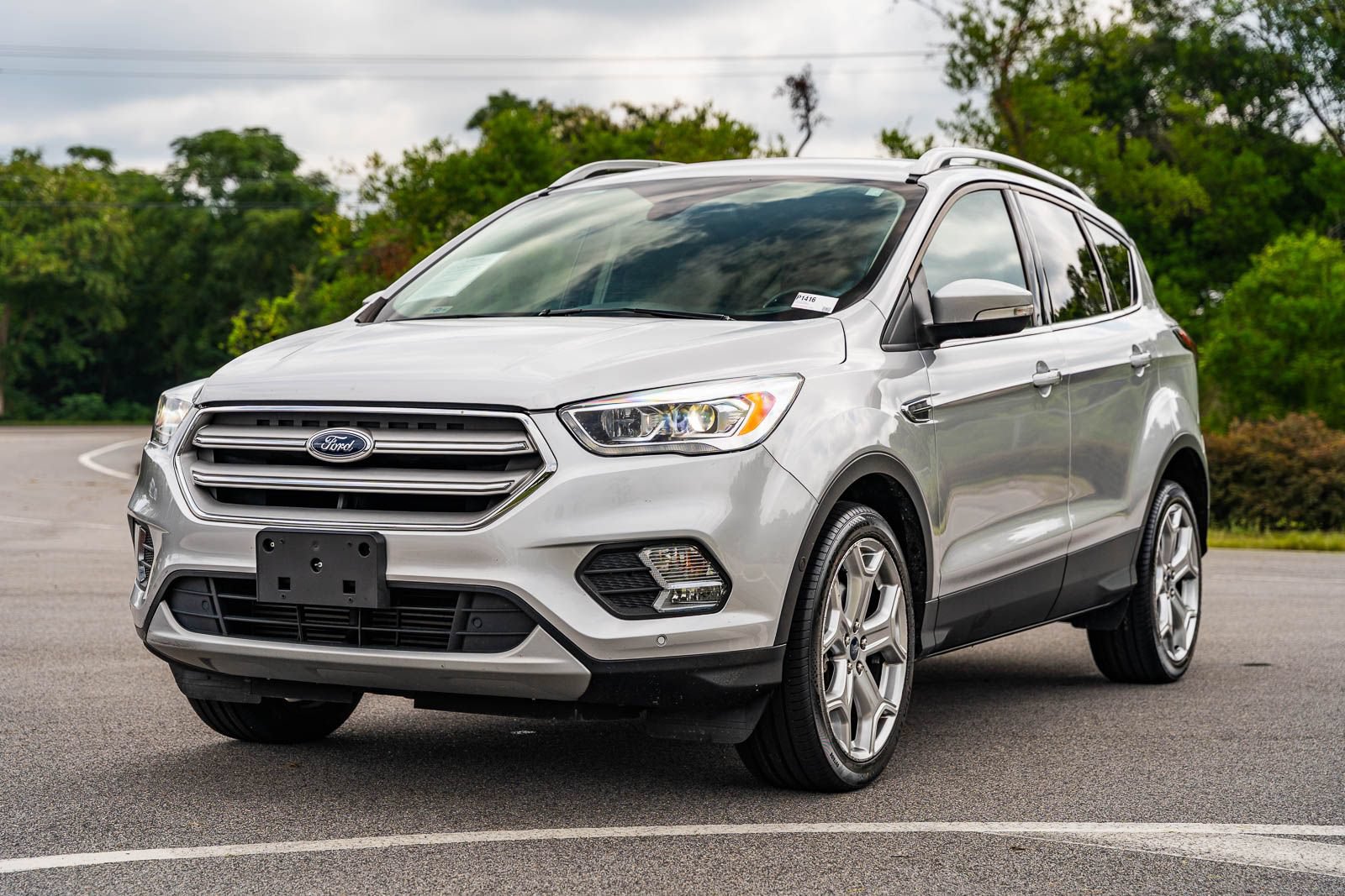 Used 2019 Ford Escape Titanium AWD/4WD image 3