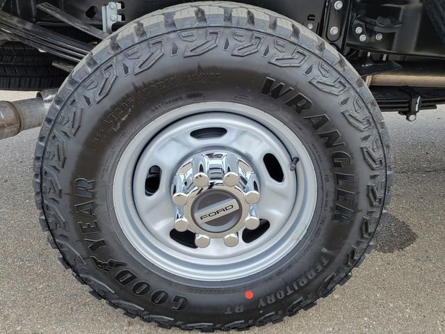 New 2025 Ford F250 XL w/ 360-Degree Camera Package image 6