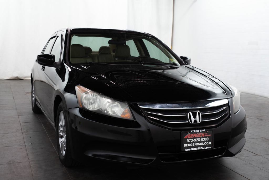 Used 2011 Honda Accord SE image 1