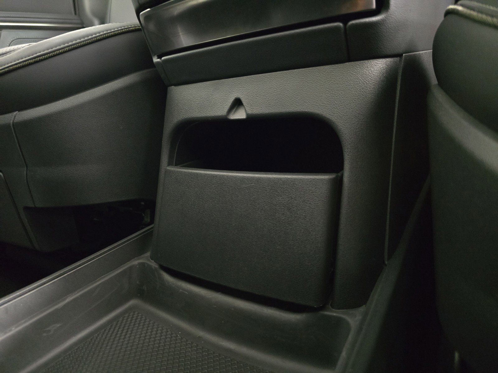 Used 2024 Rivian R1T Adventure AWD/4WD image 31