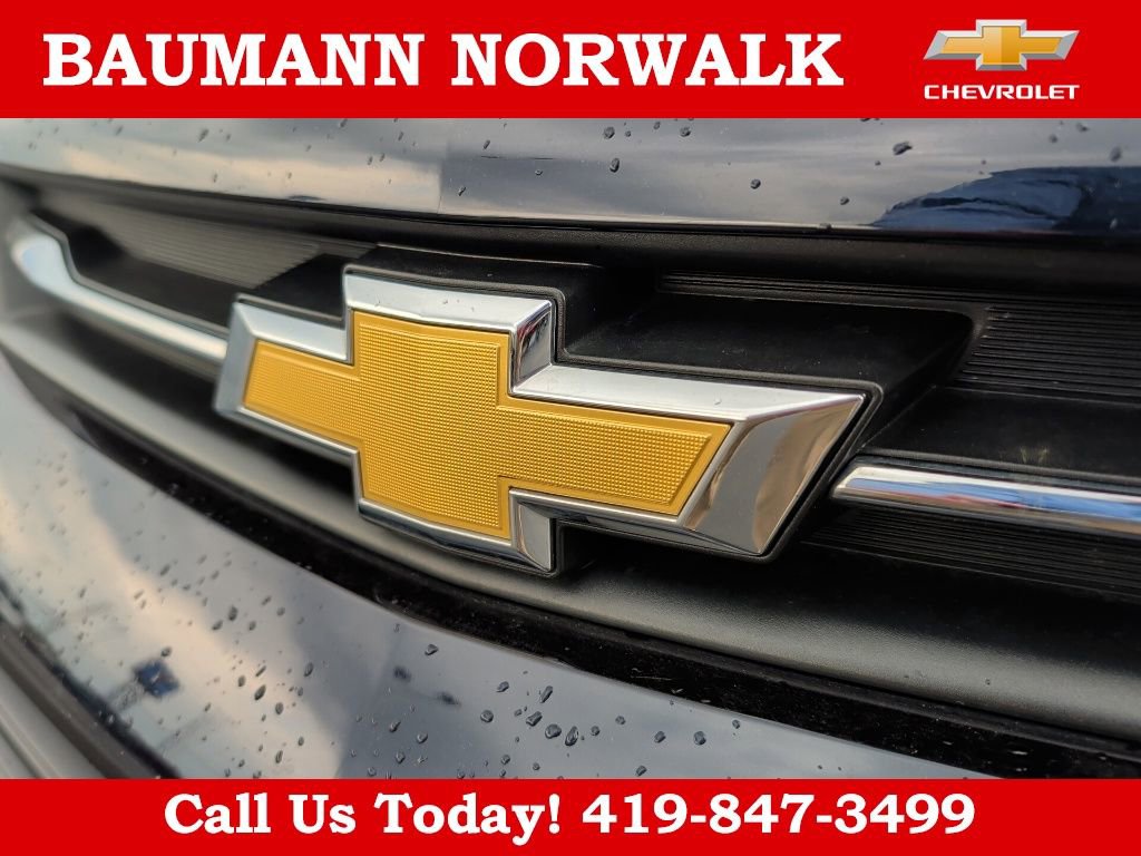 Used 2022 Chevrolet Trax LT w/ LT Convenience Package image 9