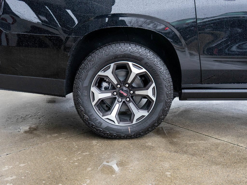 New 2026 GMC Yukon XL AT4 Ultimate AWD/4WD image 36