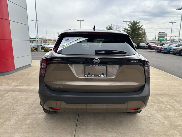 New 2026 Nissan Kicks SV w/ SV Premium Package FWD image 5