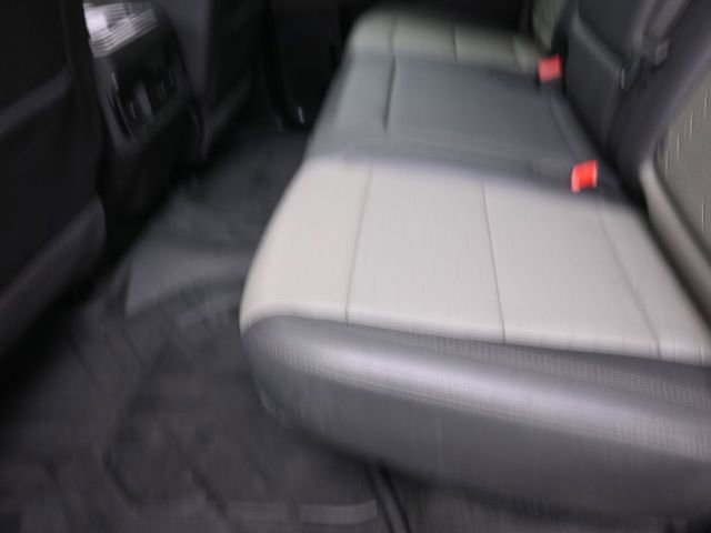Used 2024 Chevrolet Silverado 2500 ZR2 w/ Technology Package image 21