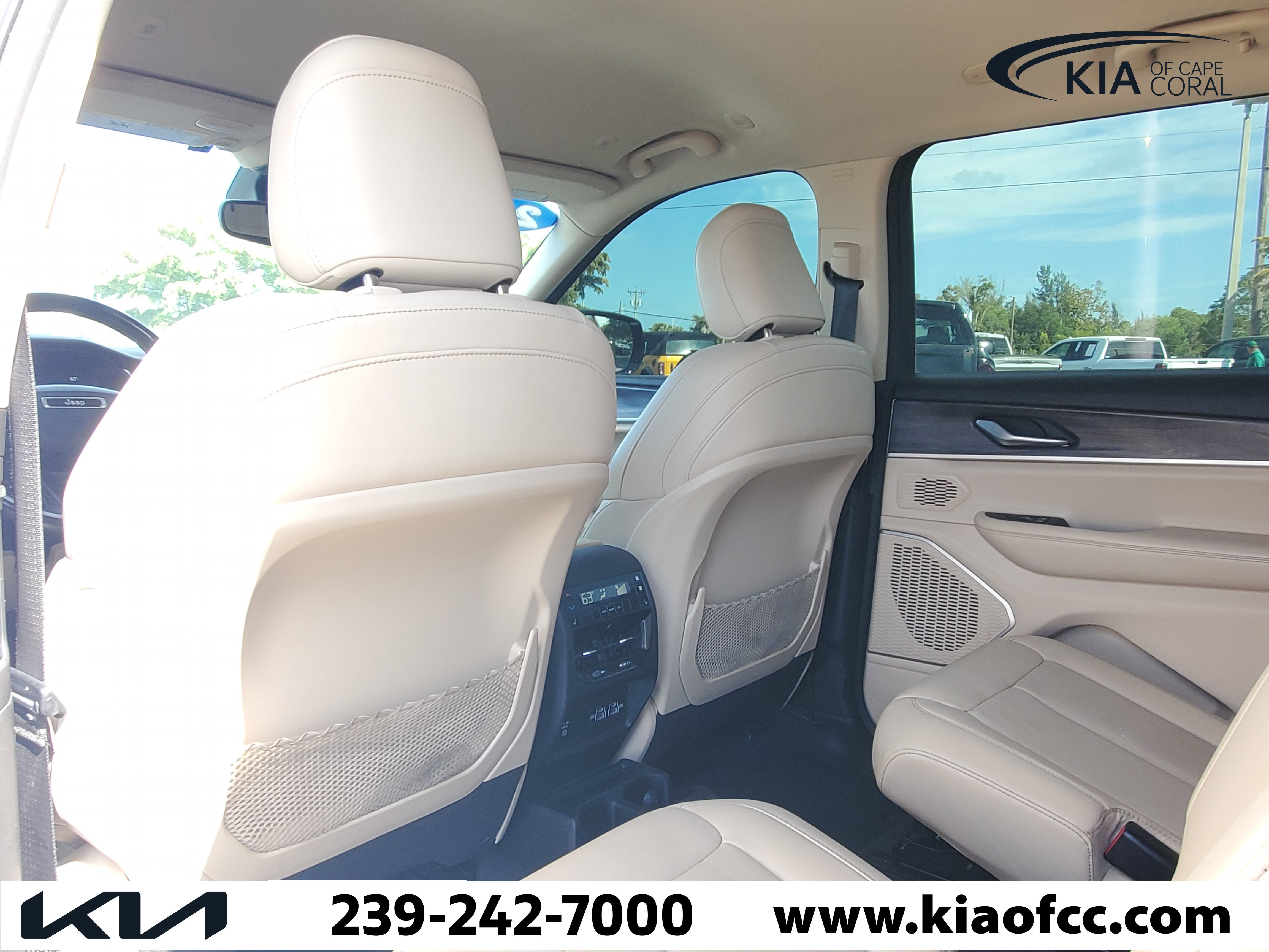 Used 2022 Jeep Grand Cherokee L Limited RWD image 13