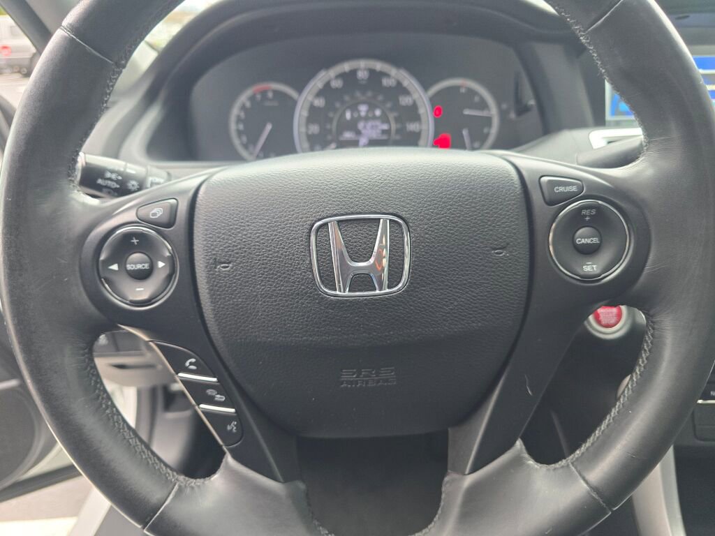 Used 2014 Honda Accord Touring image 22