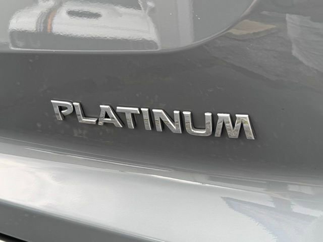 Used 2025 Nissan Pathfinder Platinum FWD image 7