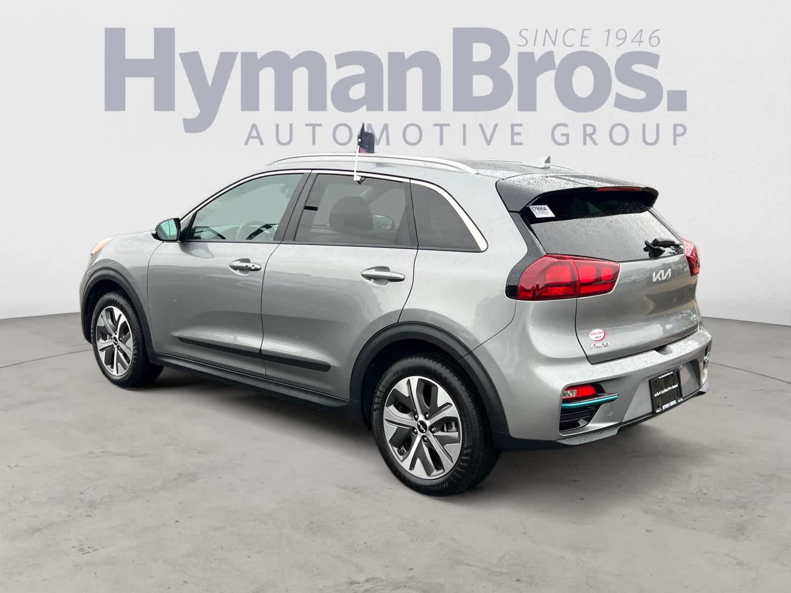 Certified 2022 Kia Niro EX FWD image 7