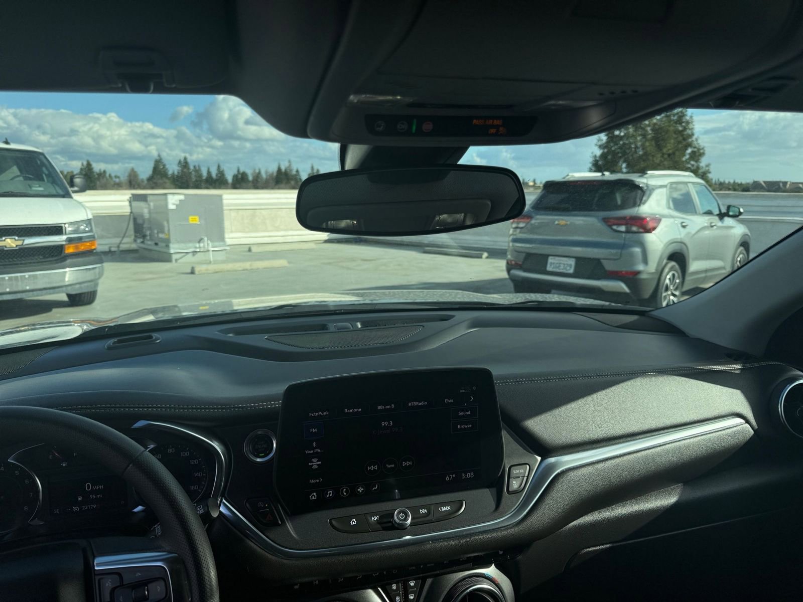 Used 2025 Chevrolet Blazer LT image 34