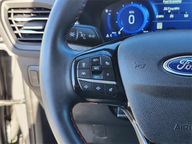 Certified 2021 Ford Escape SEL w/ SEL Stealth AWD Package image 30