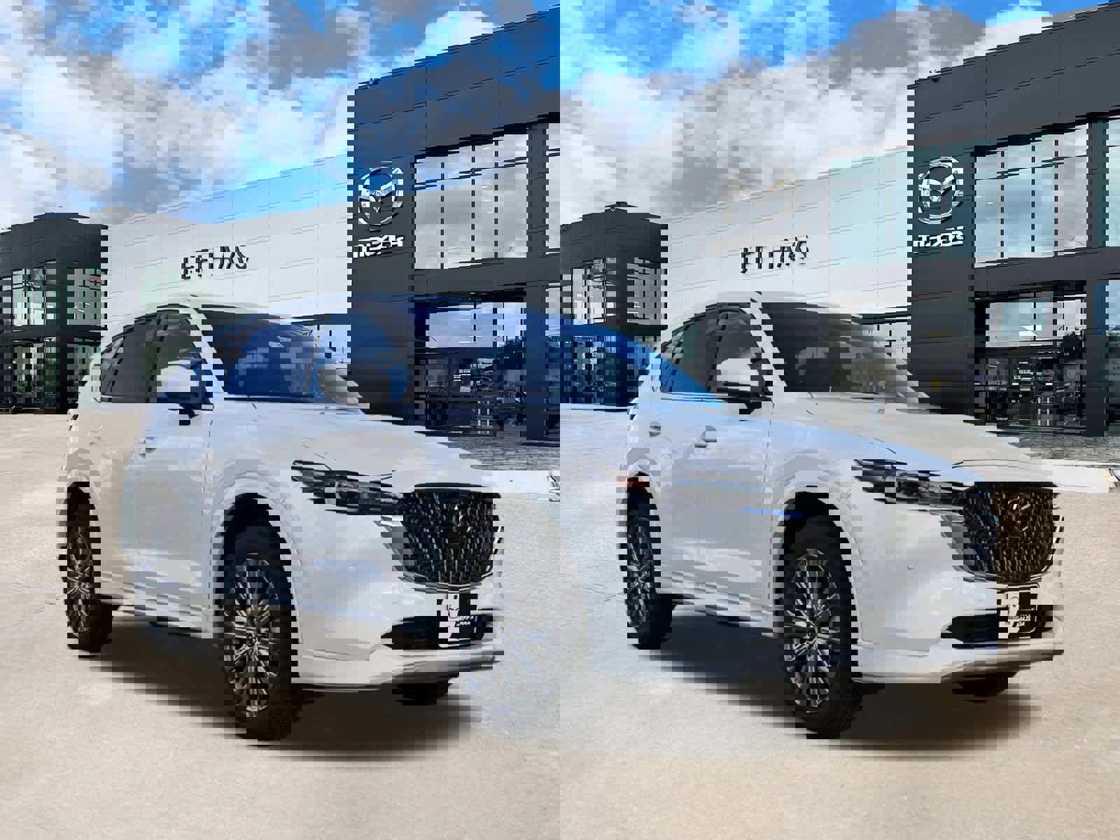 New 2025 MAZDA CX-5 Signature image 4