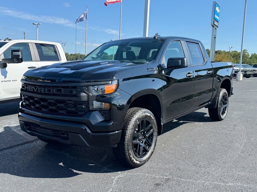 New 2026 Chevrolet Silverado 1500 Custom Trail Boss w/ Turbomax Blackout Package image 6
