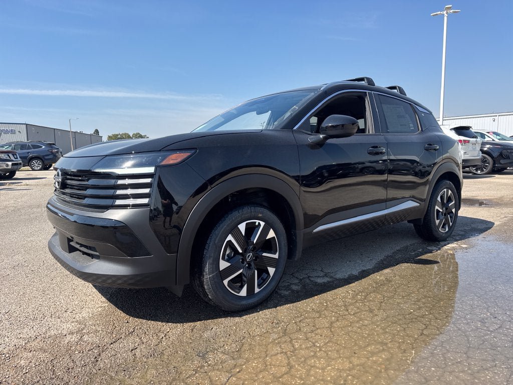 New 2027 Nissan Kicks SV AWD/4WD image 2