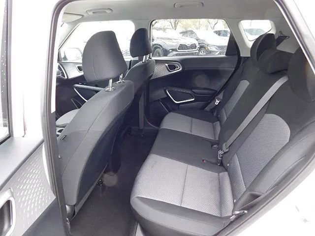 Used 2023 Kia Soul LX w/ Option Group 015 FWD image 9