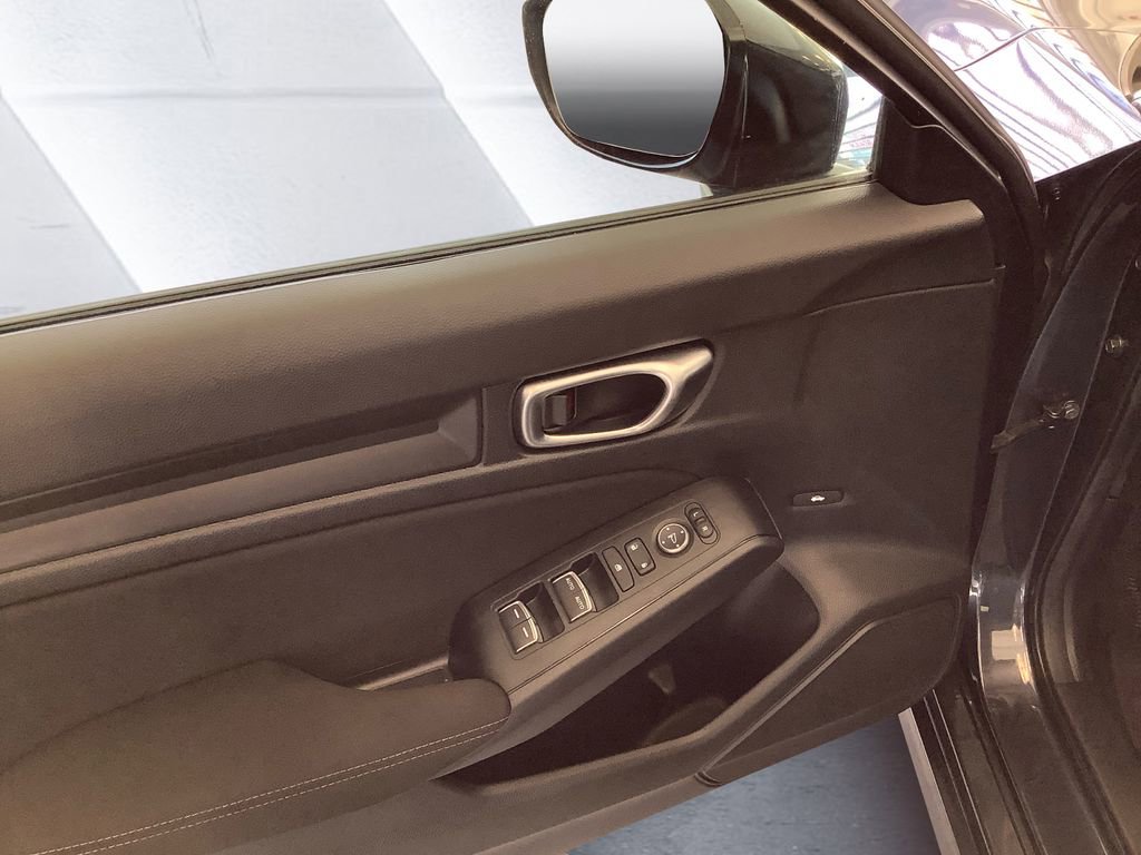 Used 2025 Honda Civic Sport image 12