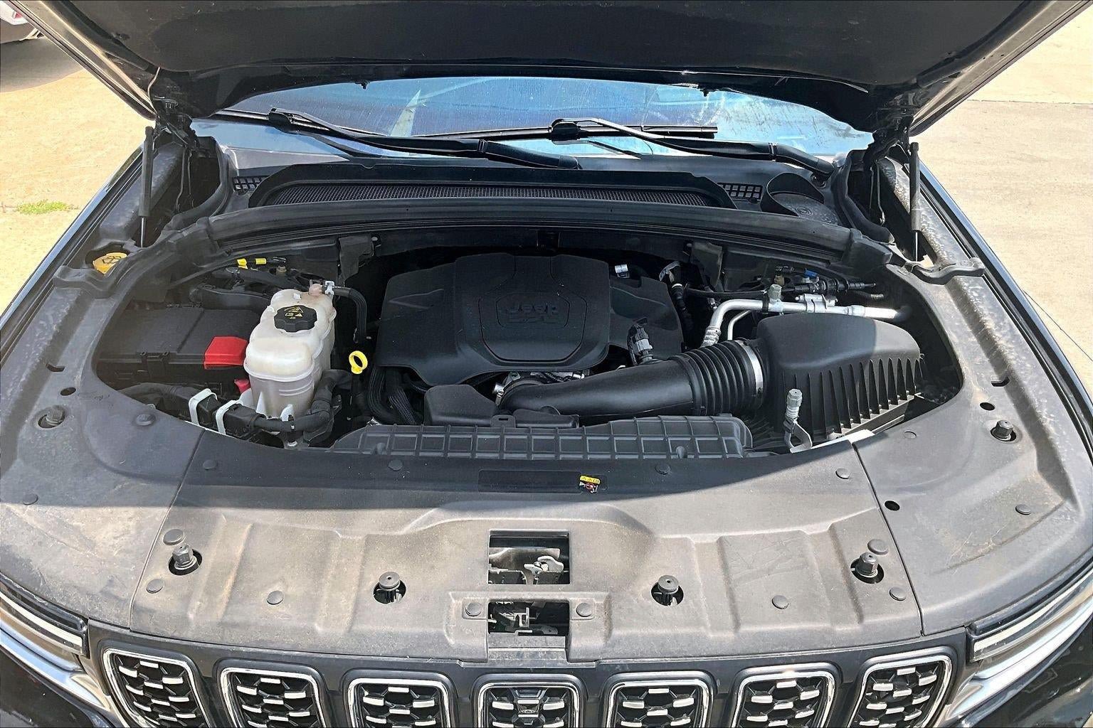 Used 2022 Jeep Grand Cherokee Summit w/ Adv Protech Group IV AWD/4WD image 27
