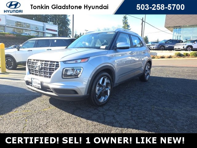 Certified 2025 Hyundai Venue SEL image 3