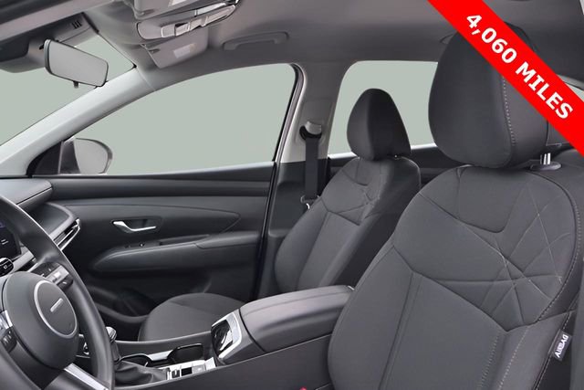Used 2025 Hyundai Tucson SE AWD/4WD image 13