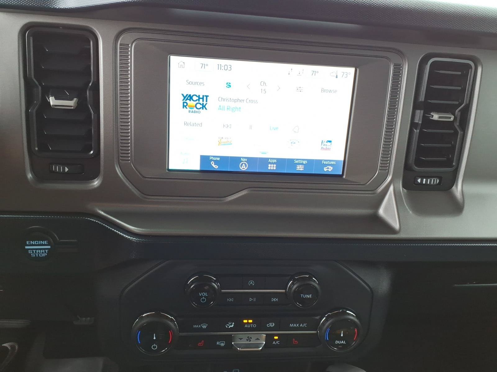 Used 2022 Ford Bronco Outer Banks AWD/4WD image 16