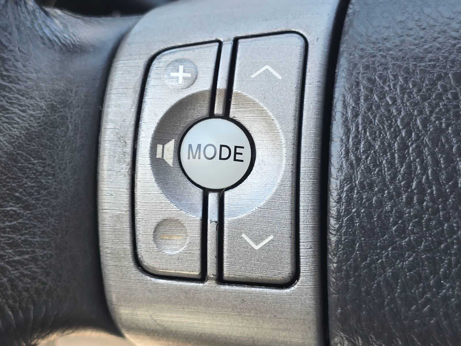 Used 2007 Toyota RAV4 Limited AWD/4WD image 15