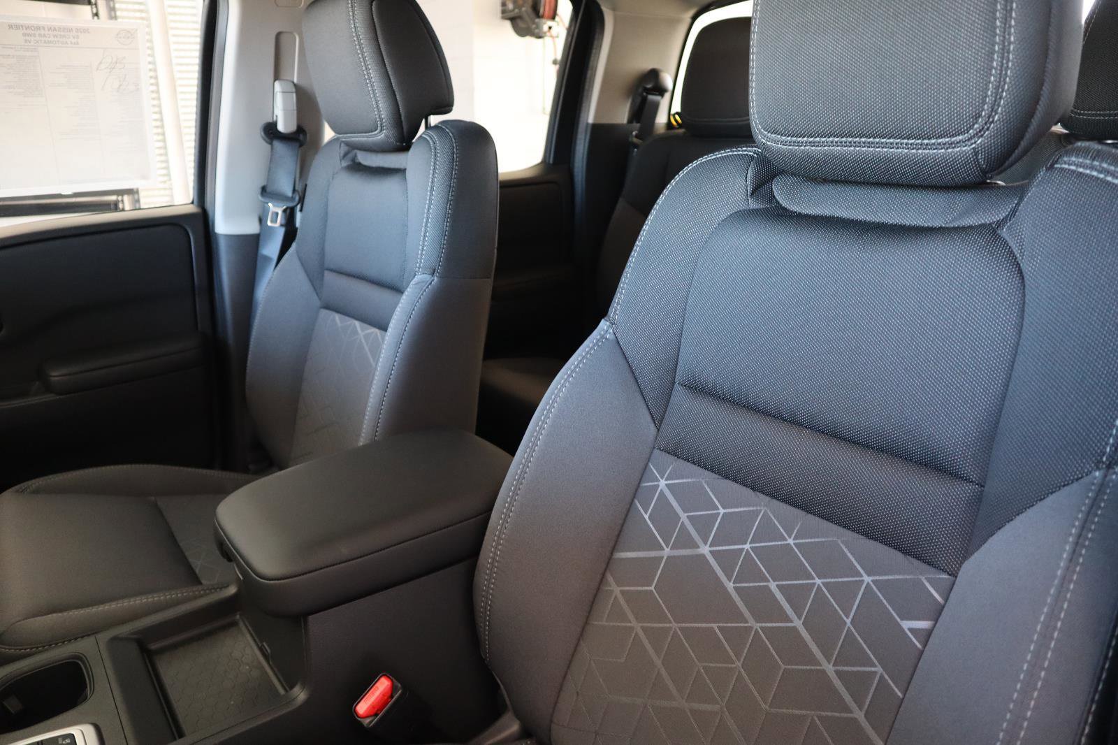 New 2026 Nissan Frontier 4x4 Crew Cab image 21