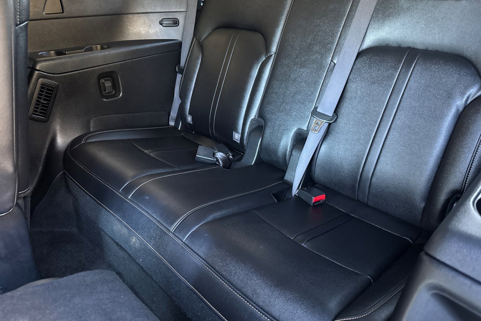 Used 2024 MAZDA CX-90 Plug-In Hybrid w/ Preferred image 19