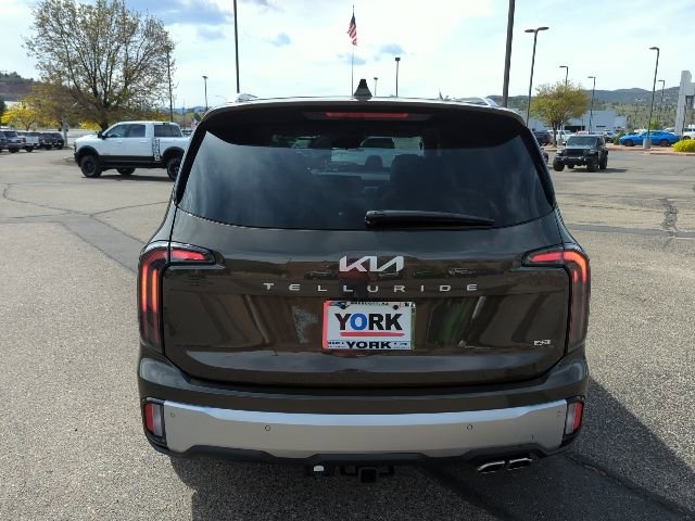 Used 2024 Kia Telluride SX Prestige w/ Towing Package AWD/4WD image 5