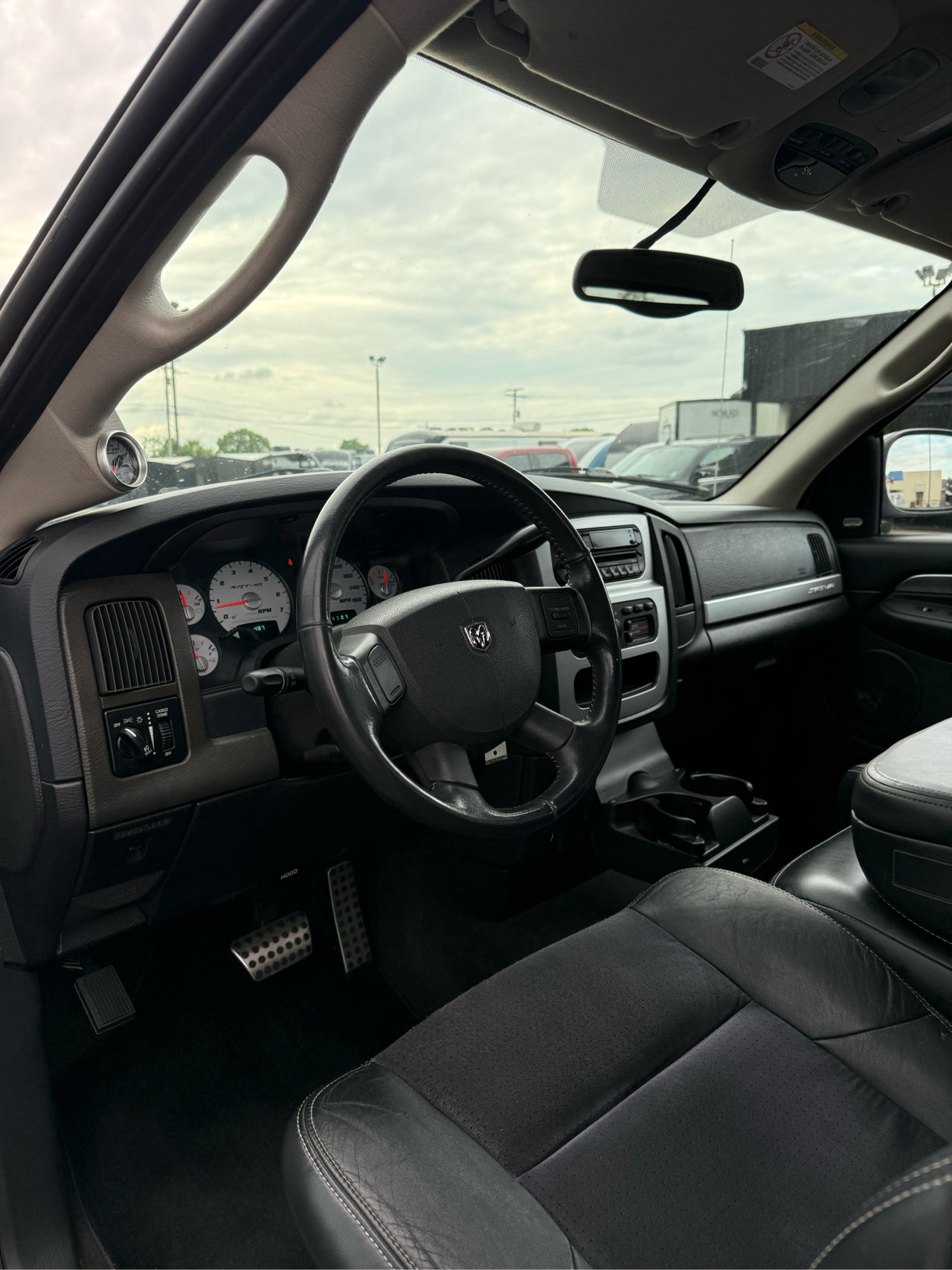 Used 2005 Dodge Ram 1500 Truck 2WD Quad Cab image 8