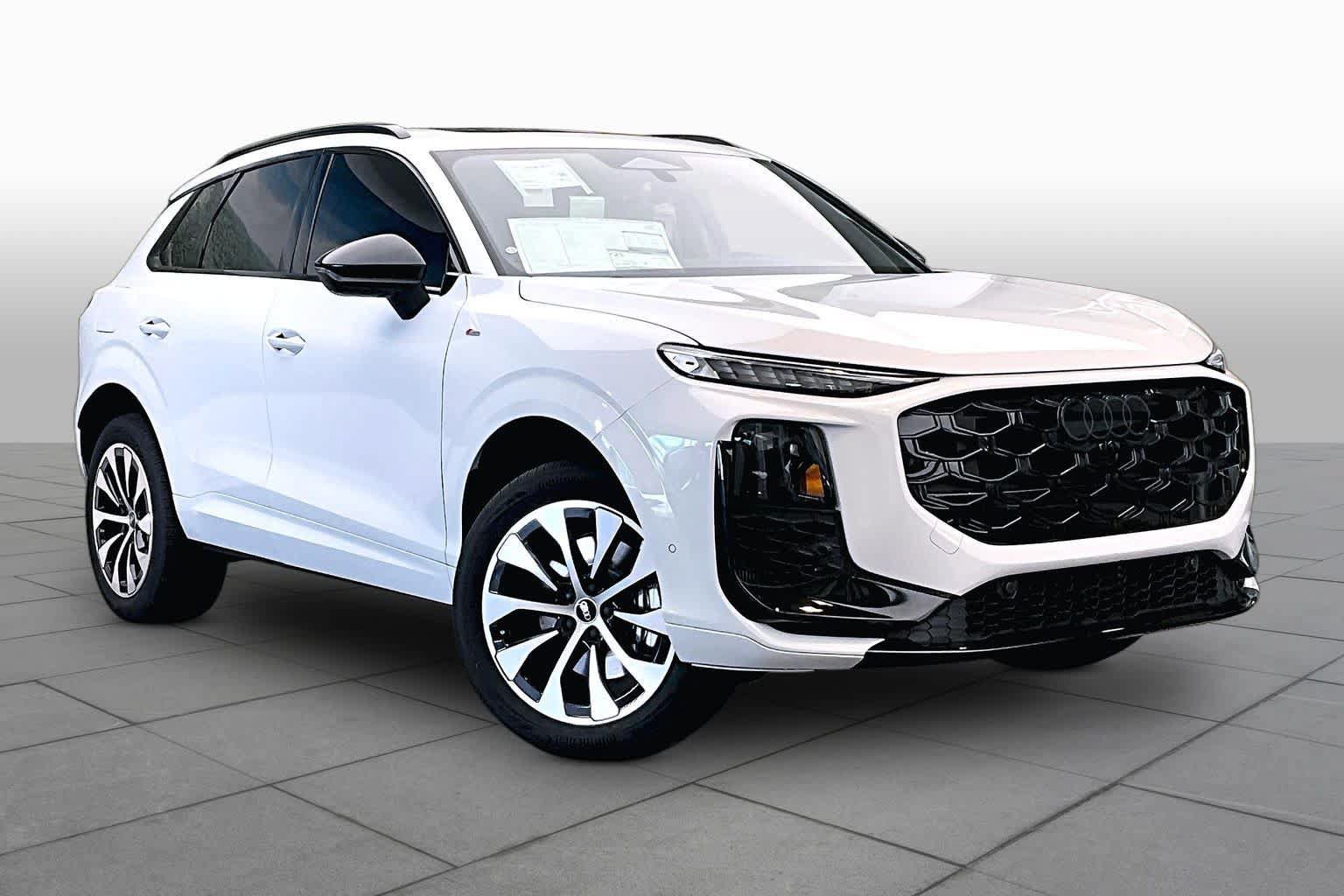 New 2026 Audi Q3 quattro 2.0T AWD/4WD image 2