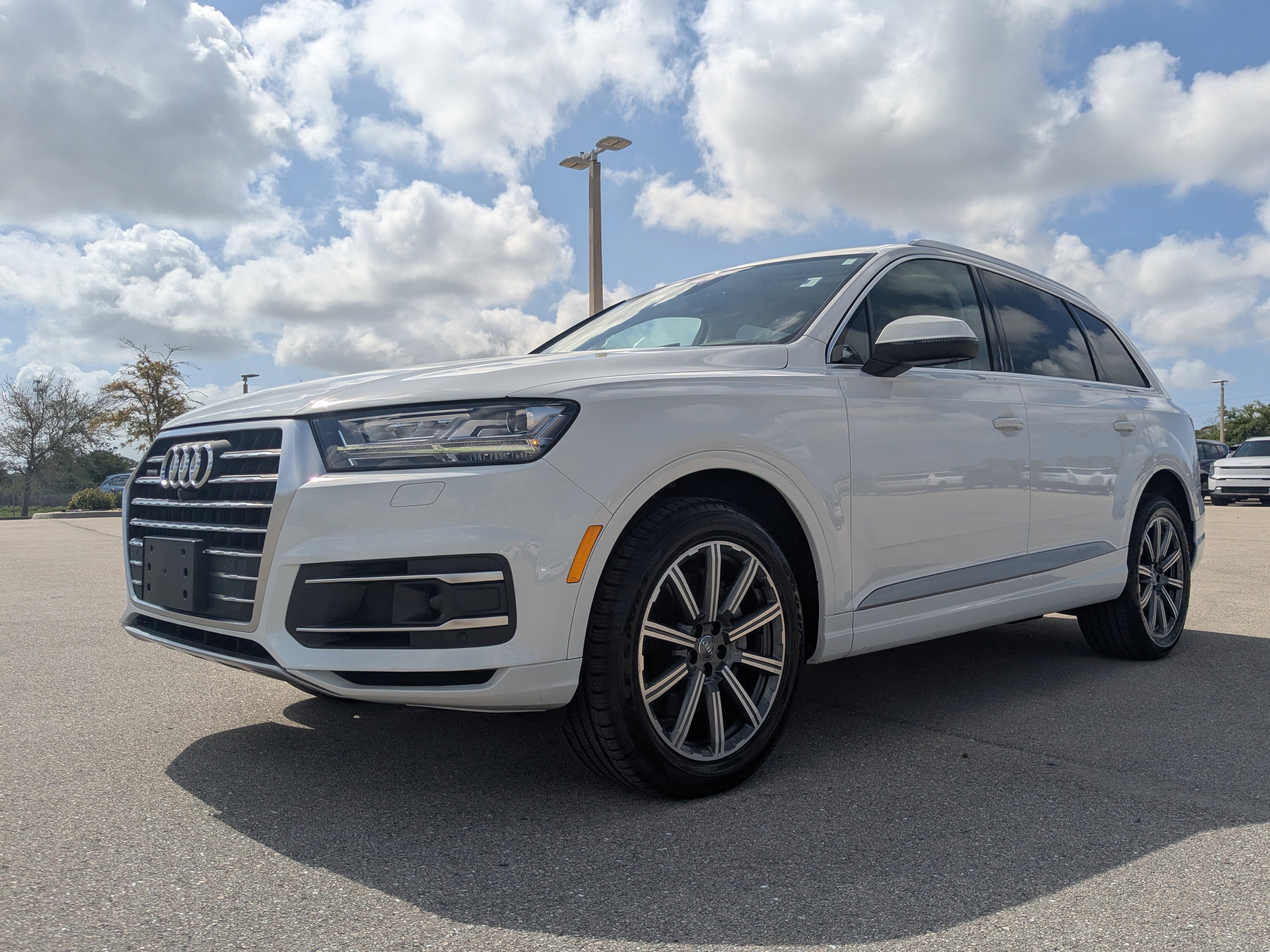 Used 2018 Audi Q7 3.0T Prestige w/ Prestige Package image 10