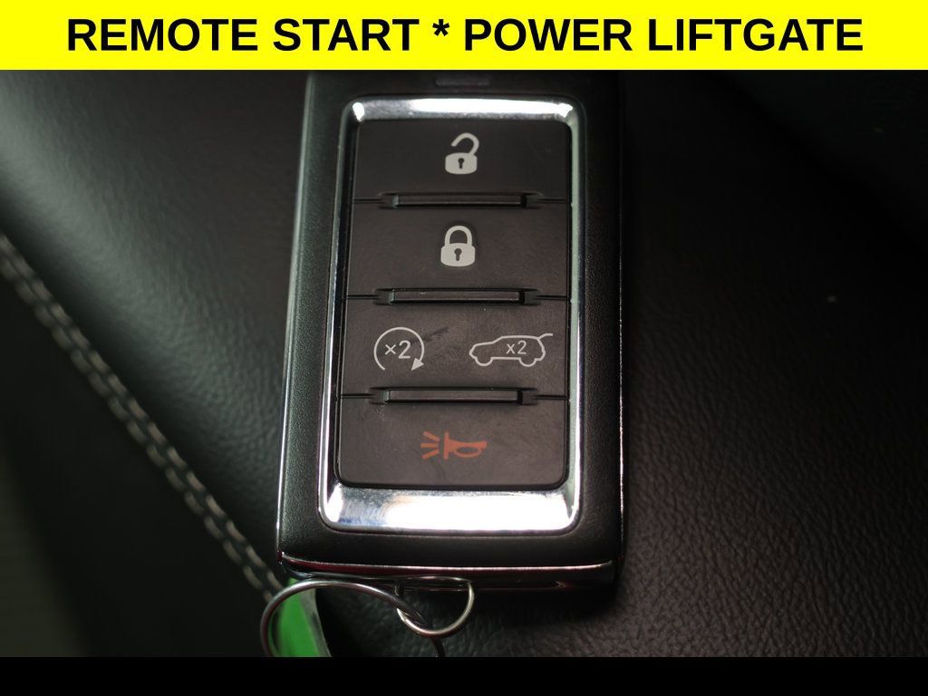 Used 2023 Jeep Grand Cherokee Altitude AWD/4WD image 13