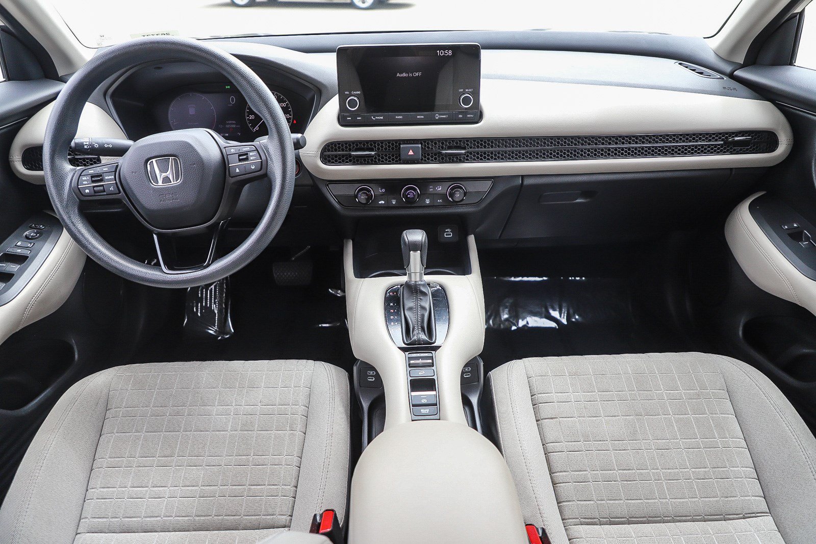 Used 2024 Honda HR-V LX image 13