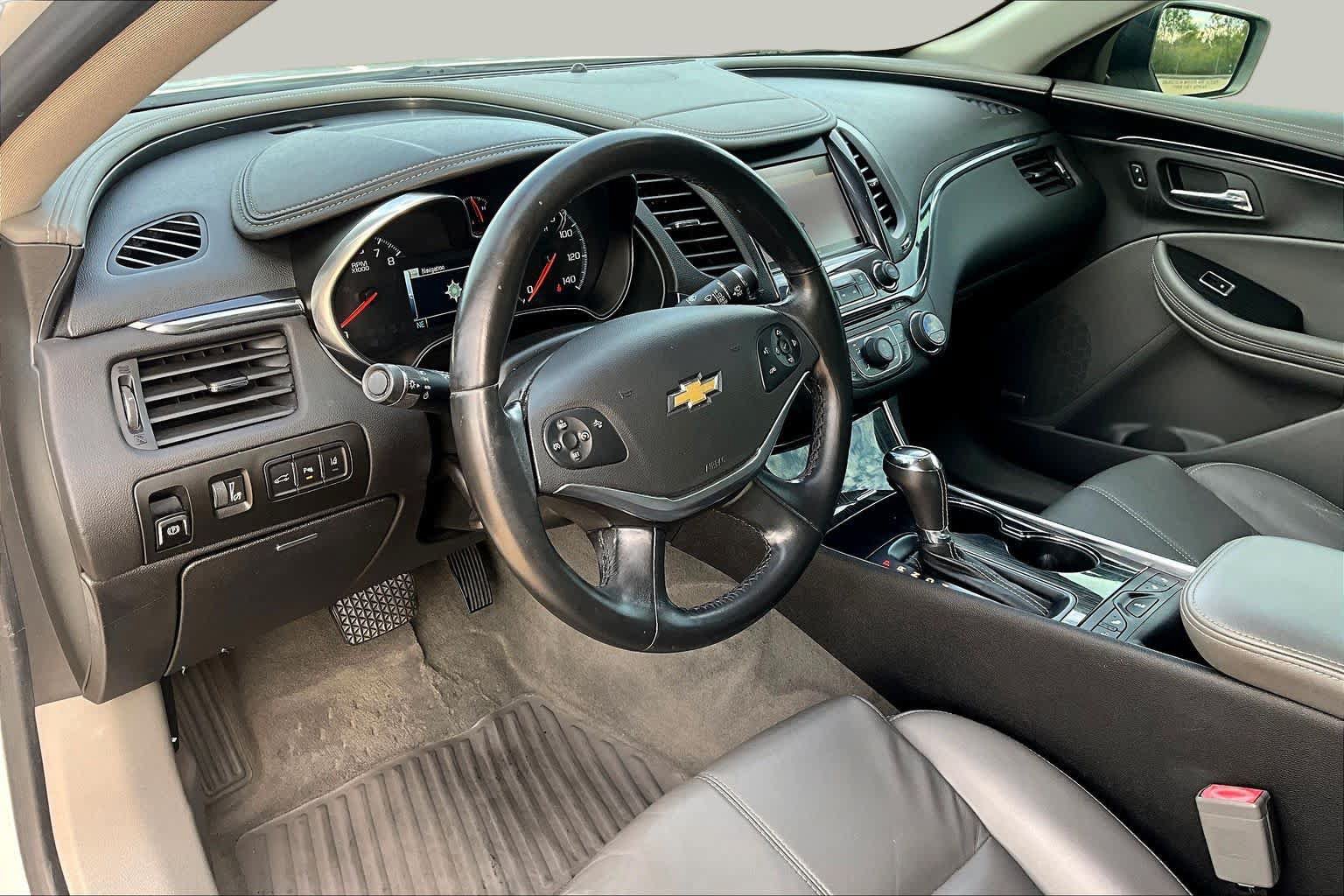 Used 2017 Chevrolet Impala LT w/ Leather Package FWD image 16