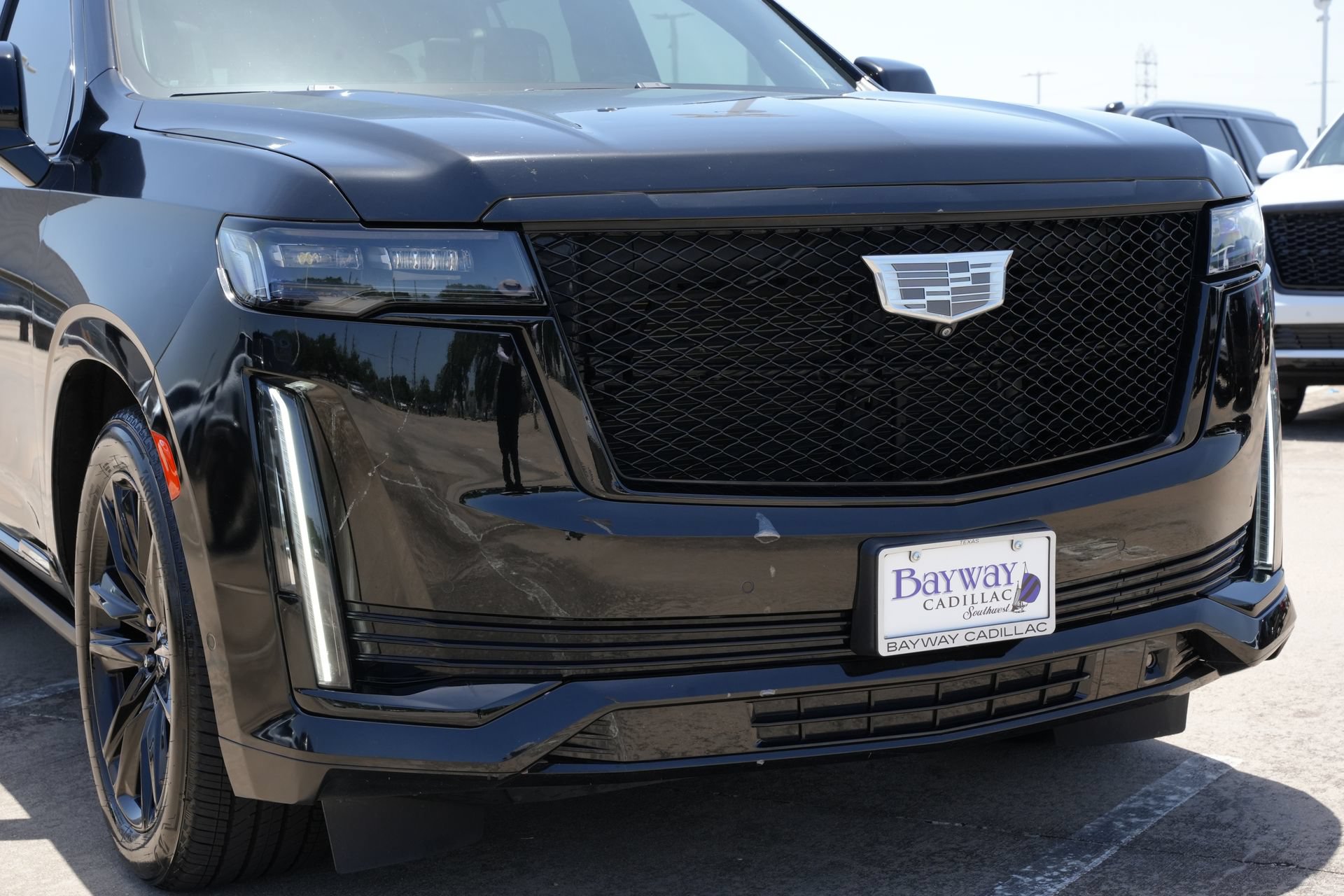 Used 2022 Cadillac Escalade Sport Platinum w/ Heavy-Duty Trailer Package AWD/4WD image 27