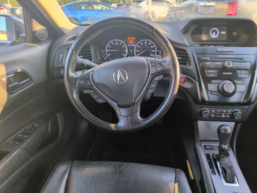 Used 2013 Acura ILX w/ Premium Package FWD image 14