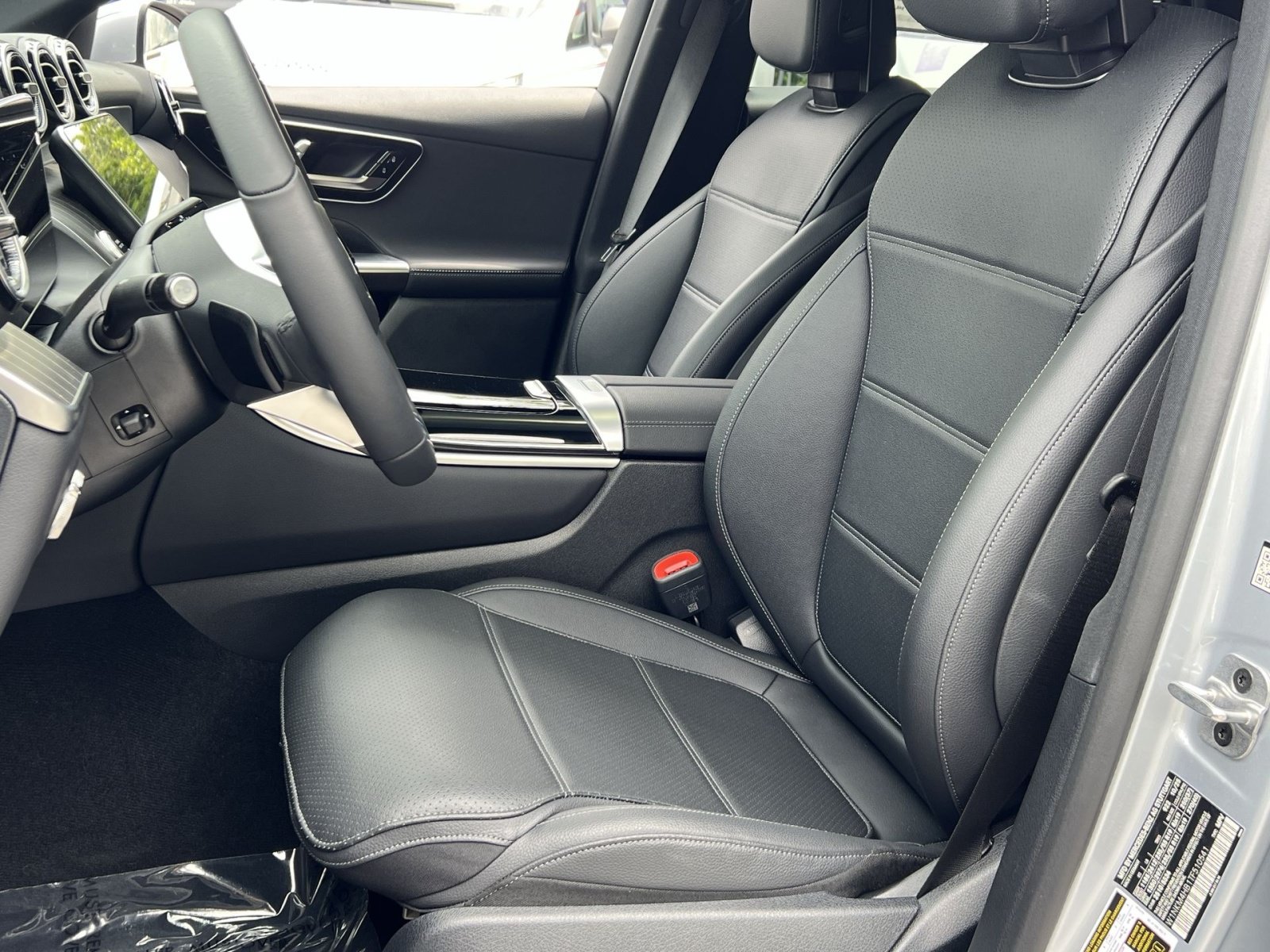 Certified 2026 Mercedes-Benz GLC 300 4MATIC image 18