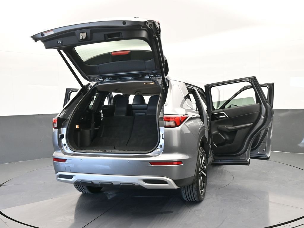 Used 2022 Mitsubishi Outlander SE image 69