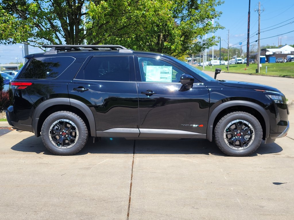 New 2026 Nissan Pathfinder Rock Creek w/ Rock Creek Premium Package AWD/4WD image 2