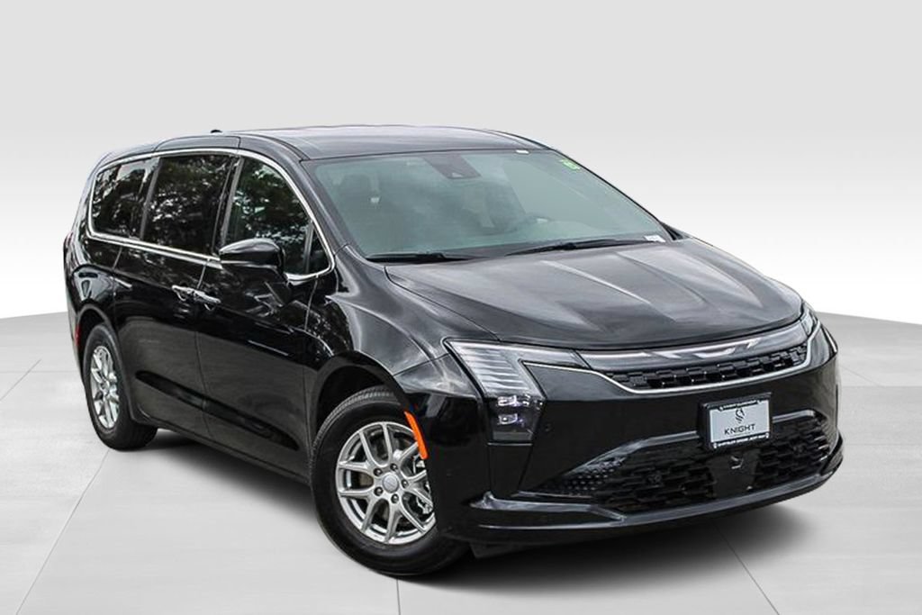 New 2027 Chrysler Pacifica Select FWD image 2