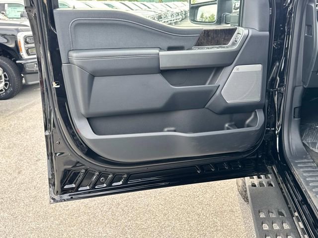 New 2025 Ford F350 Lariat w/ Lariat Ultimate Package image 10