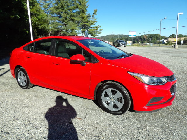 Used 2018 Chevrolet Cruze LS FWD image 7