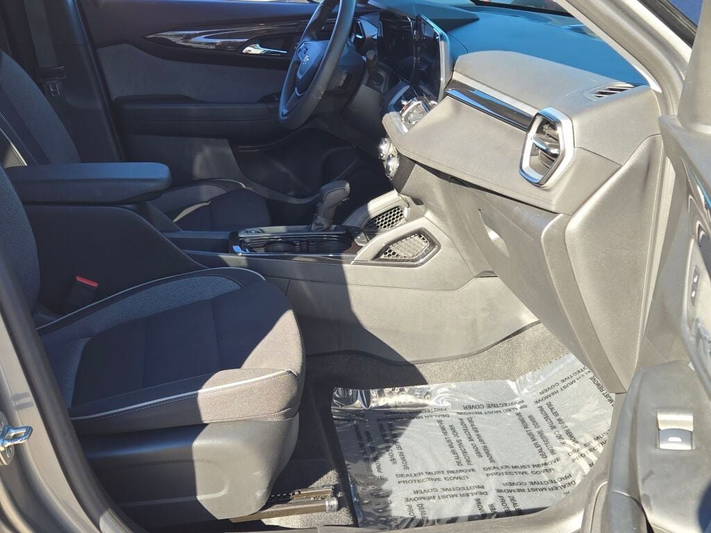 Used 2024 Chevrolet TrailBlazer LT image 5