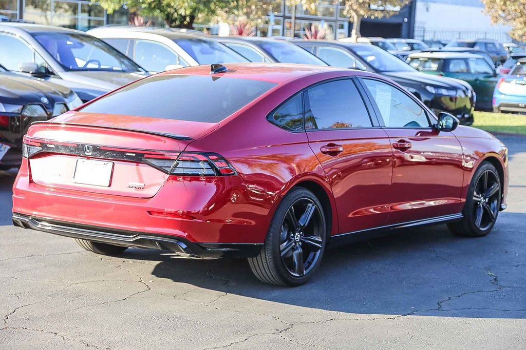 Used 2024 Honda Accord Sport image 9