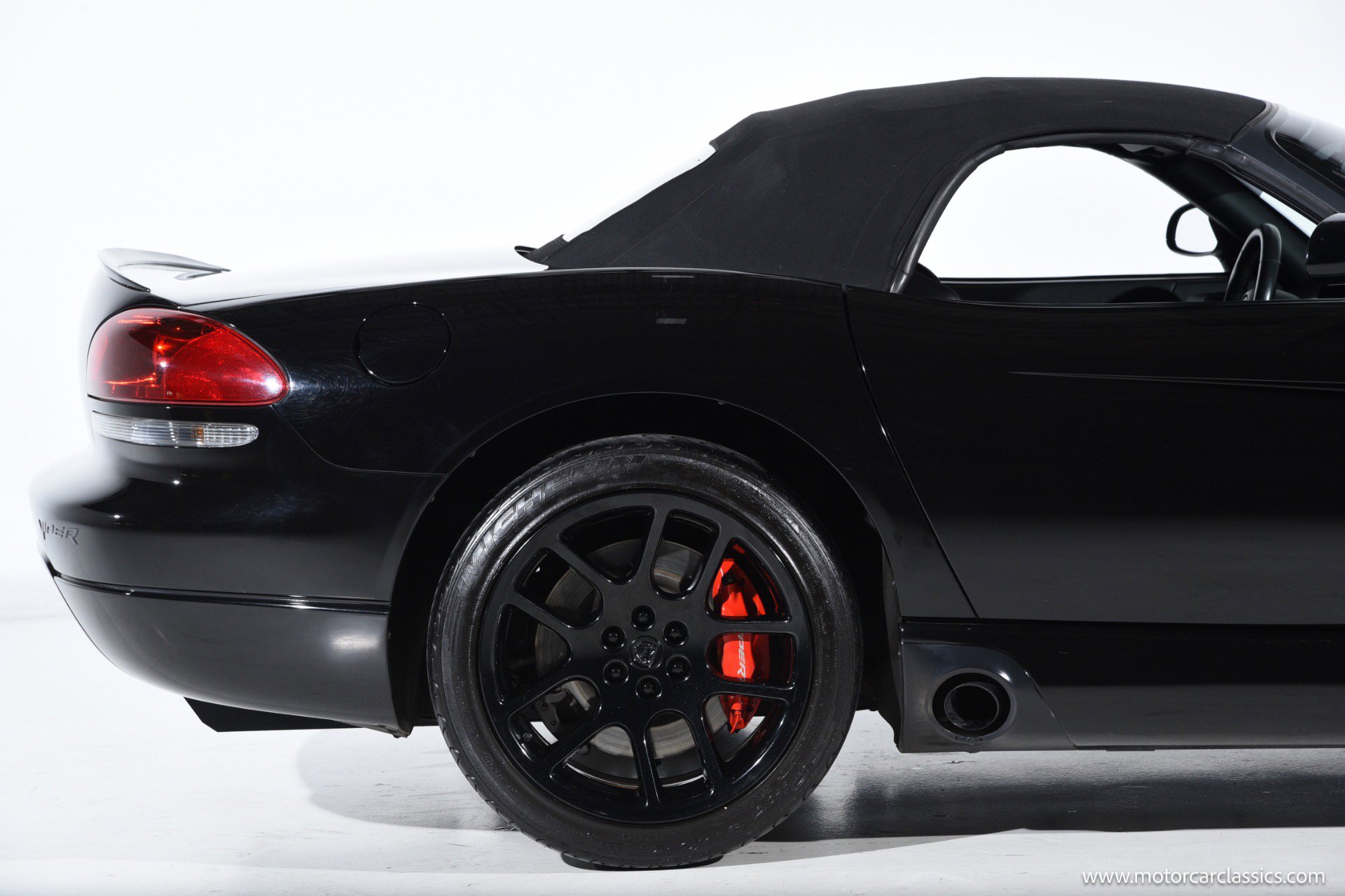 Used 2004 Dodge Viper SRT-10 RWD image 40