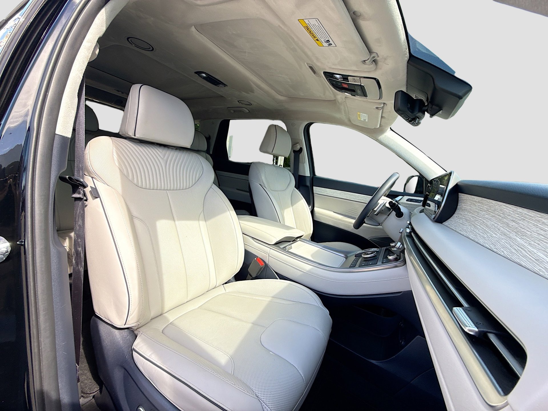 Used 2025 Hyundai Palisade Calligraphy FWD image 13