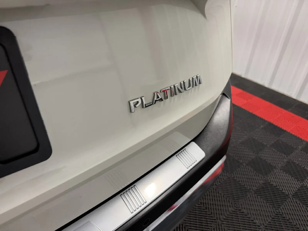 Used 2022 Nissan Rogue Platinum w/ Head-Up Display Package FWD image 16